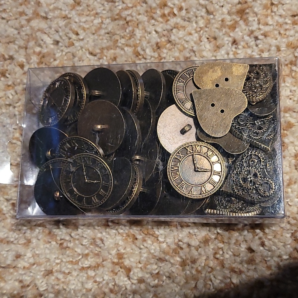 FREE Steampunk buttons